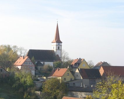Ortsansicht mit Kirche von Ippesheim