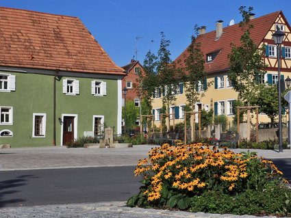 Brunnen an Platz in Sugenheim